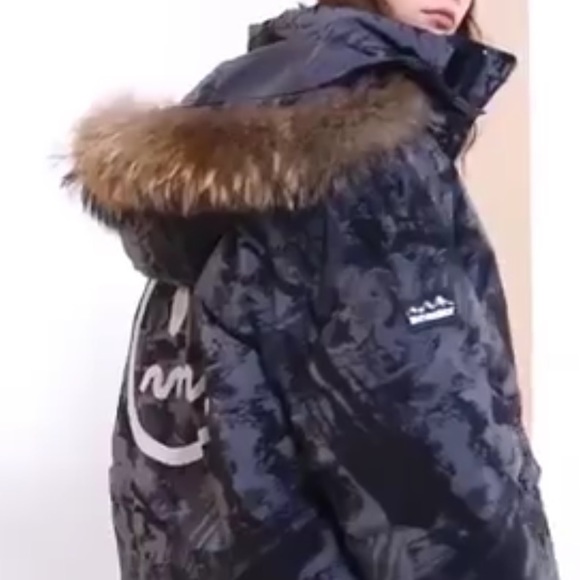 Oversized Embroidered Sherpa Coat - Picture 16 of 16